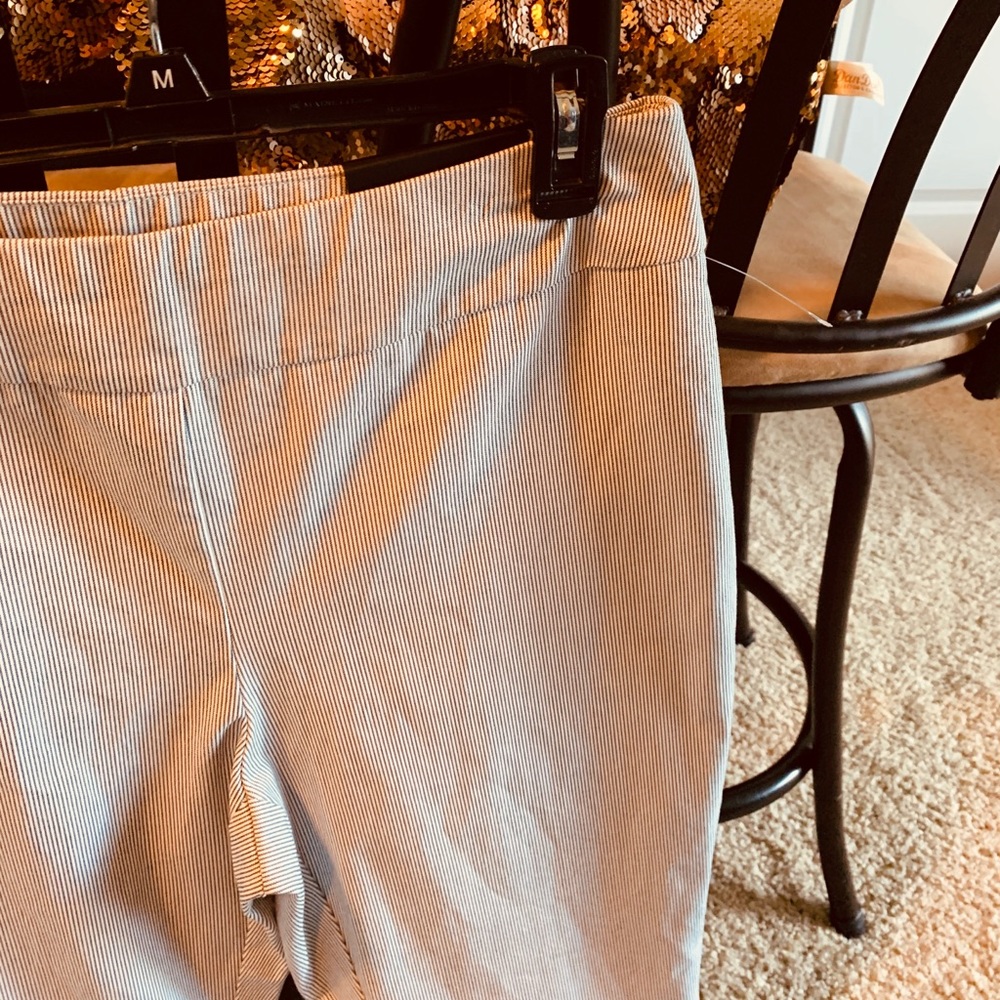 Pants - Picture 5 of 6
